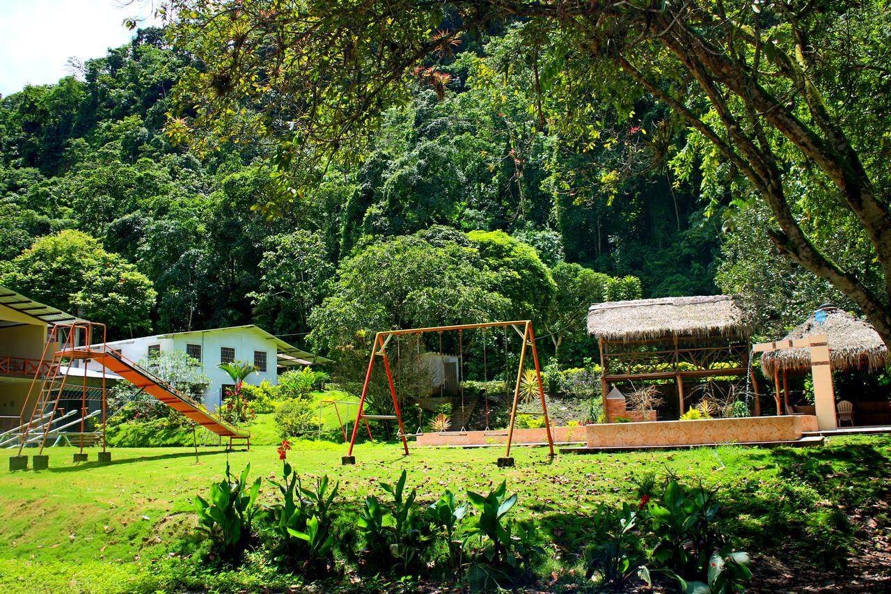 Santval Lodge Bucay Екстериор снимка